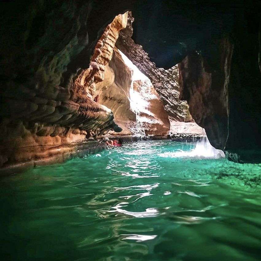cave compressor